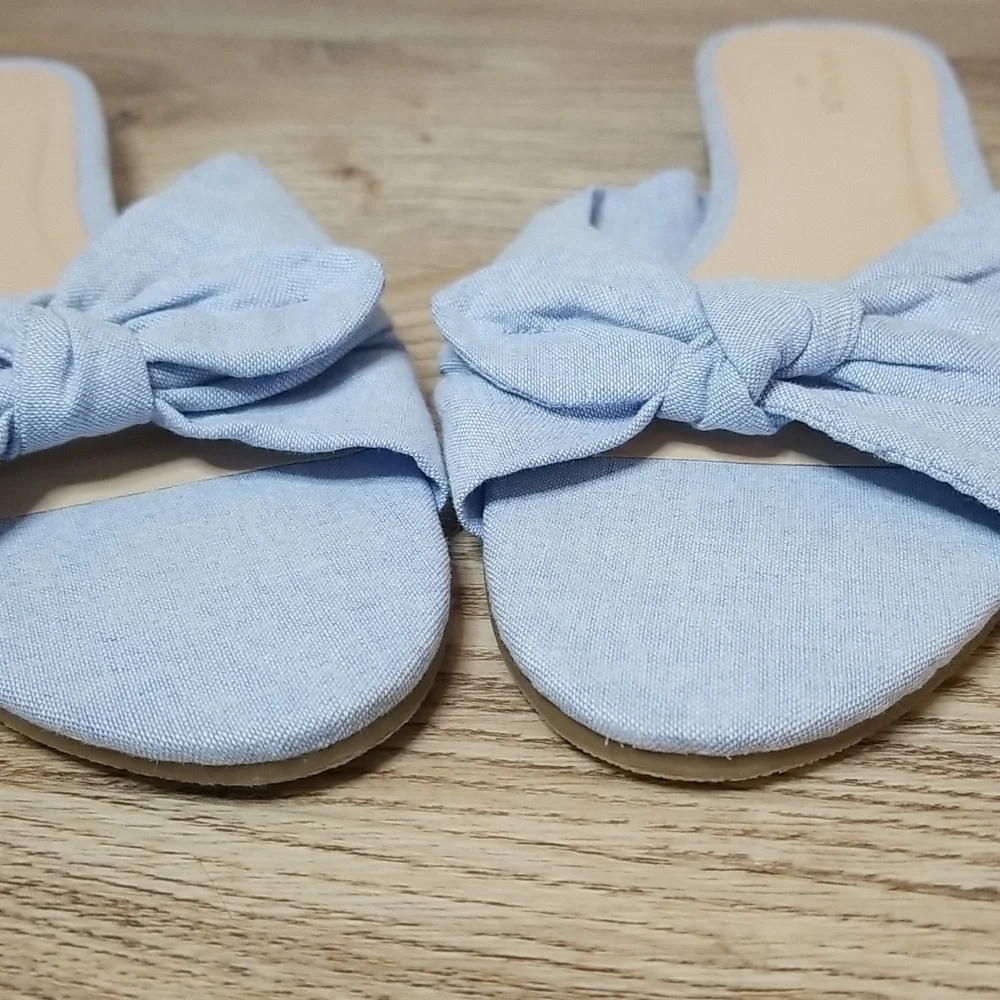 Ann Taylor Light Blue Open Toe Flats Size 8 - Picture 3 of 10